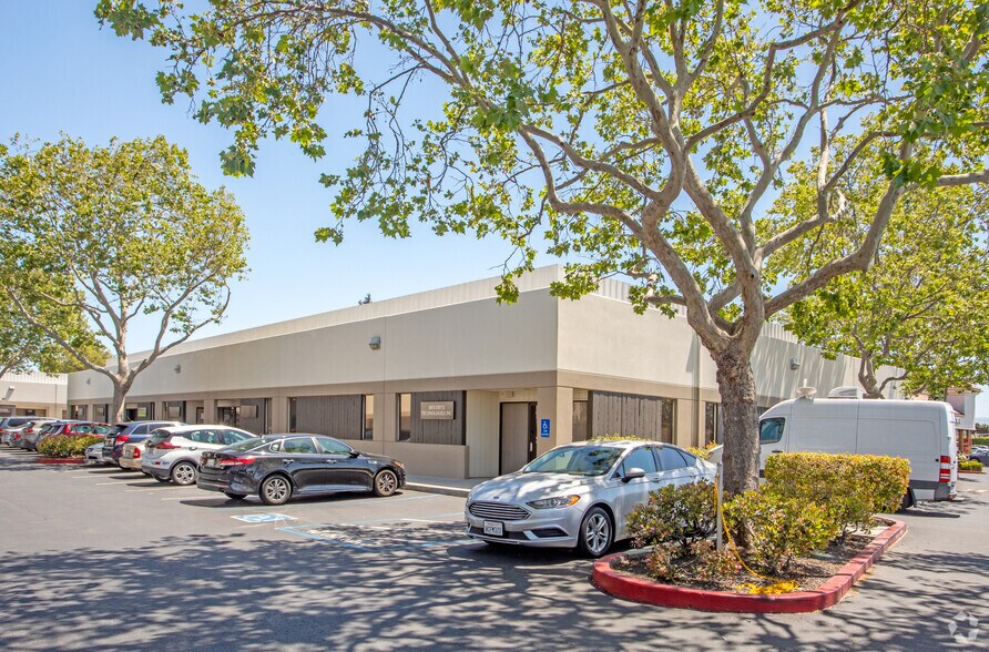 1201-1211 Alderwood Ave, Sunnyvale, CA for lease - Primary Photo - Image 1 of 2