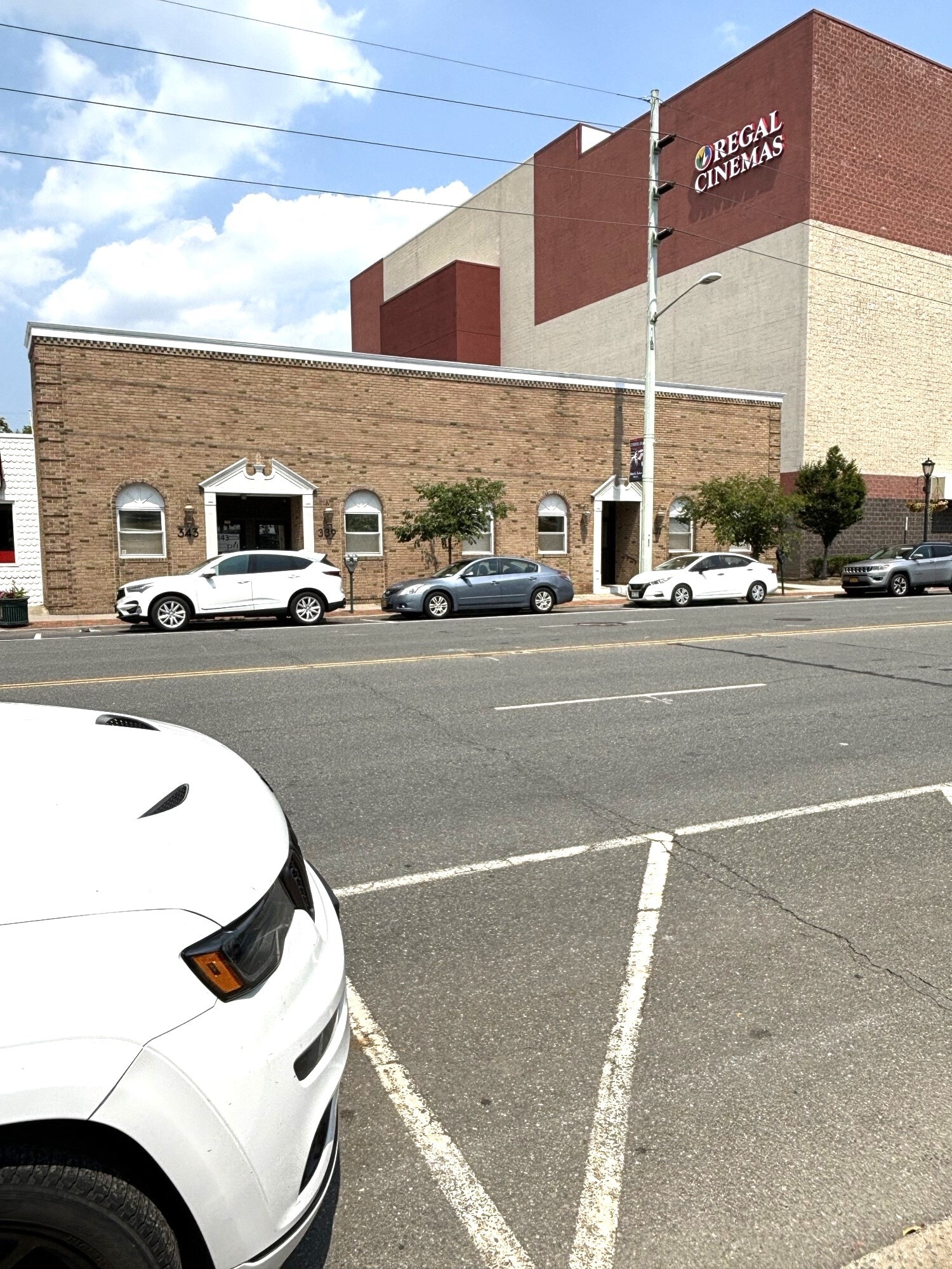 337-343 Merrick Rd, Lynbrook, NY for lease Building Photo- Image 1 of 4