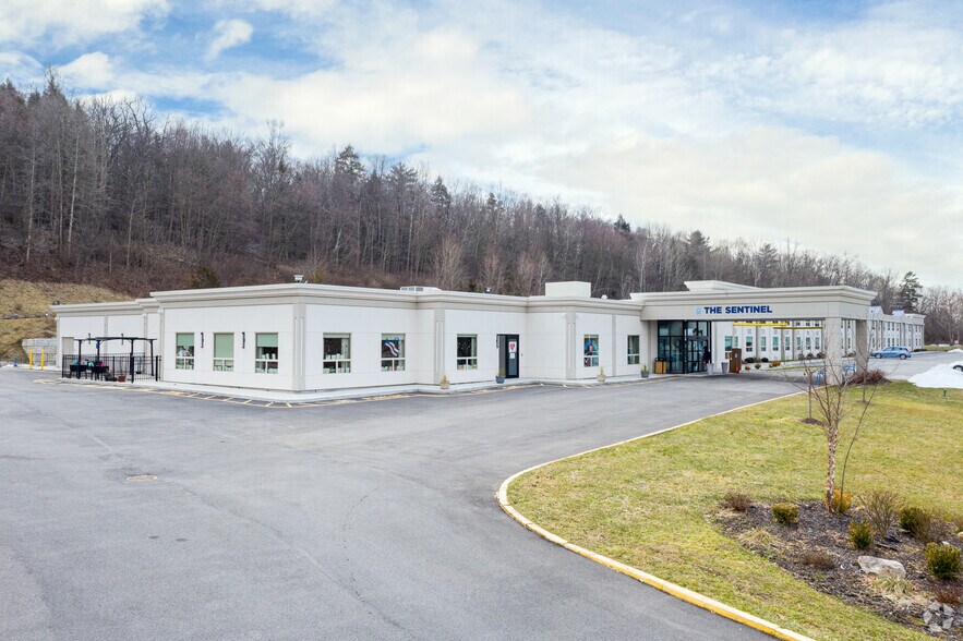 2247 Greenville Tpke, Port Jervis, NY for sale - Primary Photo - Image 1 of 1