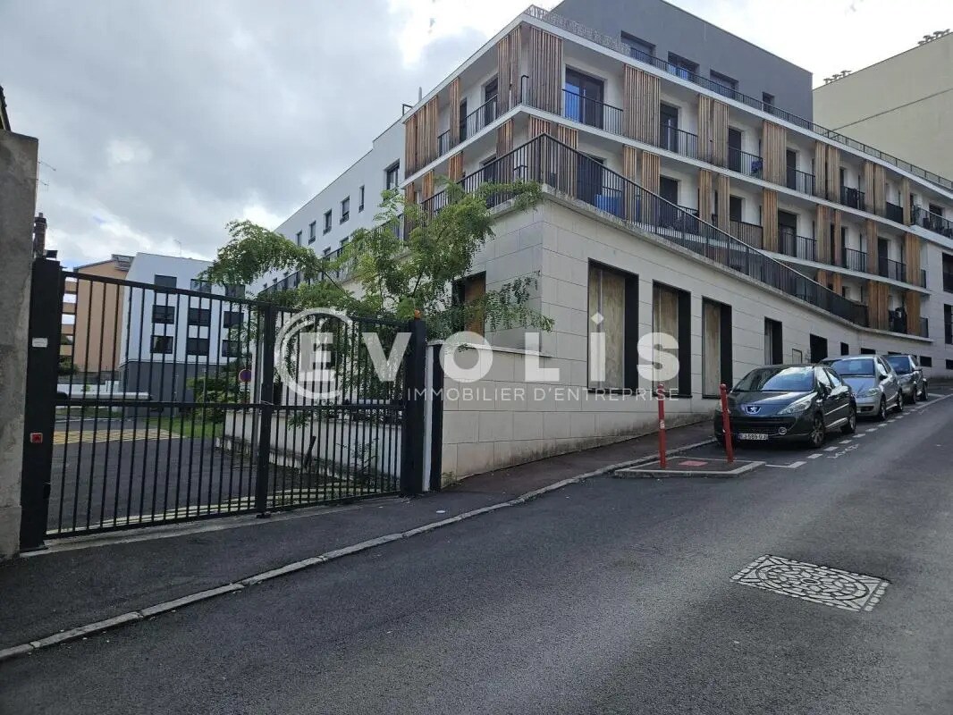 Flex in Vanves for lease Building Photo- Image 1 of 15