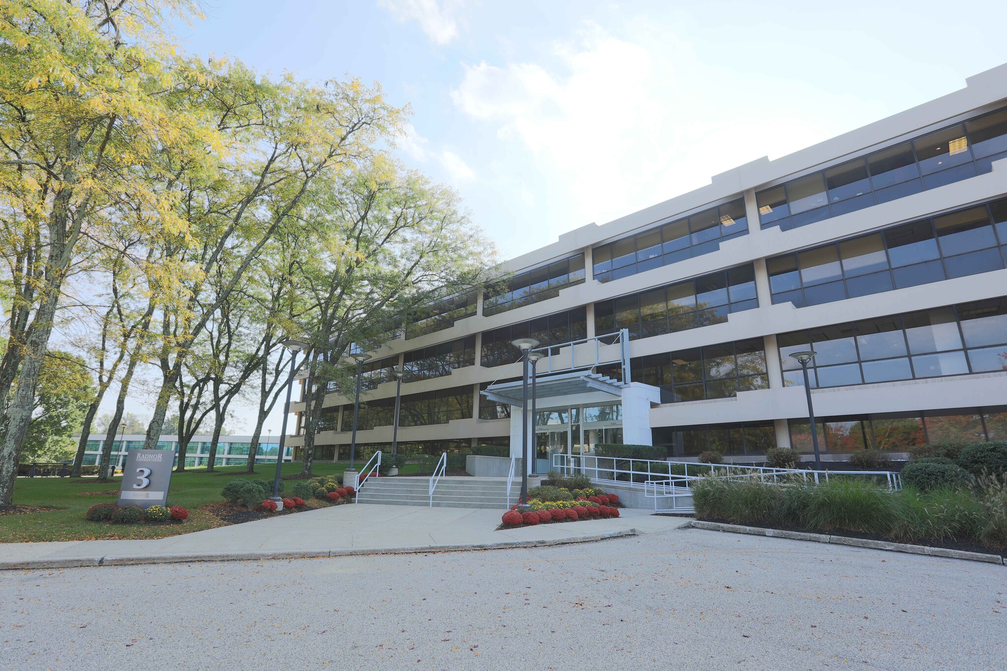 100 Matsonford Rd, Radnor, PA for lease Building Photo- Image 1 of 4