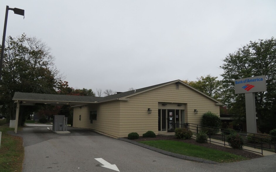 1196 E Main St, Torrington, CT for sale - Building Photo - Image 1 of 1
