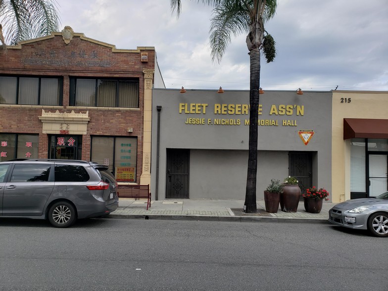 209-211 E Garvey Ave, Monterey Park, CA for sale - Primary Photo - Image 1 of 1