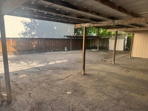 4611 Bryce Ave, Fort Worth, TX for lease Building Photo- Image 2 of 9