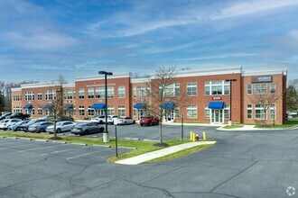 43130 Amberwood Plz, South Riding, VA for lease Building Photo- Image 1 of 4