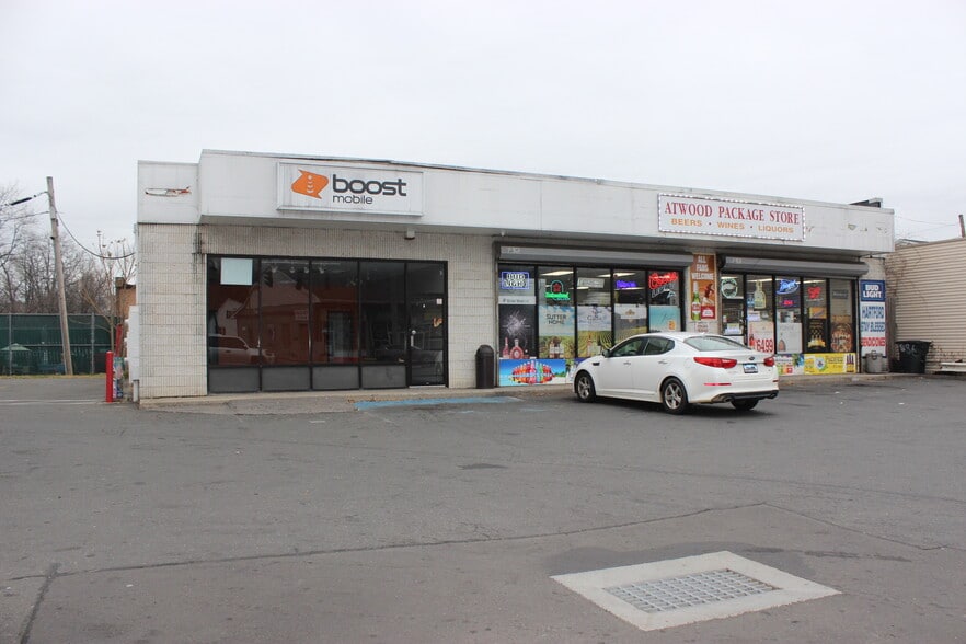 888 New Britain Ave, Hartford, CT 06106 Retail for Lease