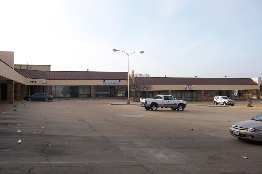 6809 McCart Ave, Fort Worth, TX for lease - Primary Photo - Image 2 of 8