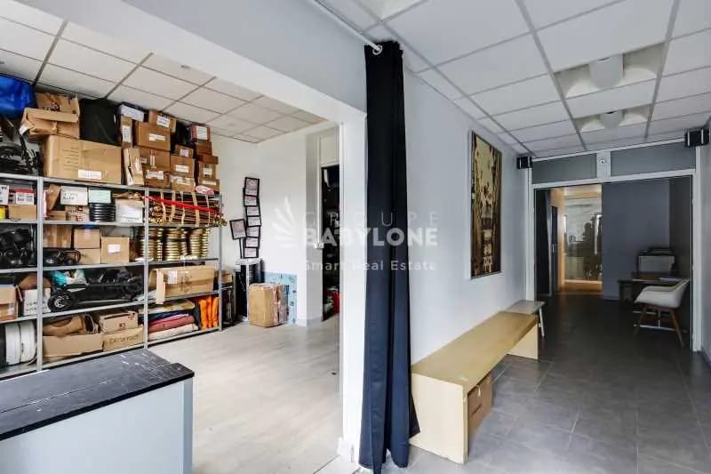 164 Rue Victor Hugo, Levallois-Perret for lease - Interior Photo - Image 1 of 12