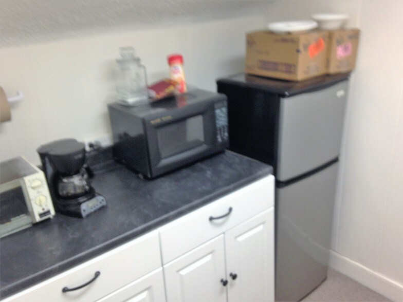 297 Mill St, Poughkeepsie, NY for sale - Interior Photo - Image 2 of 4