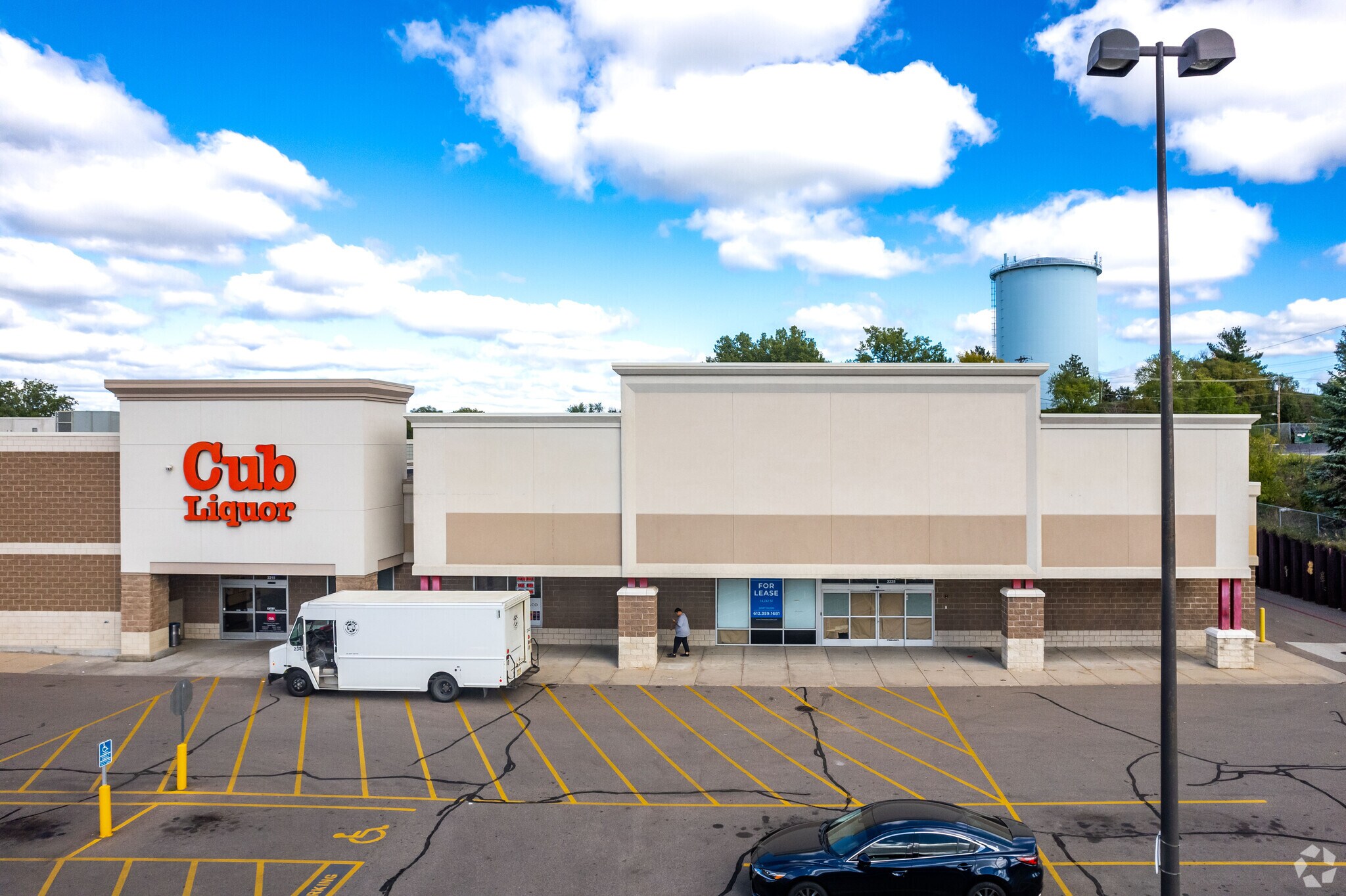 2117-2197 Old Hudson Rd, Maplewood, MN for lease Building Photo- Image 1 of 4