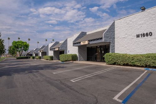 1600 Chicago Ave, Riverside, CA for lease - Building Photo - Image 3 of 7