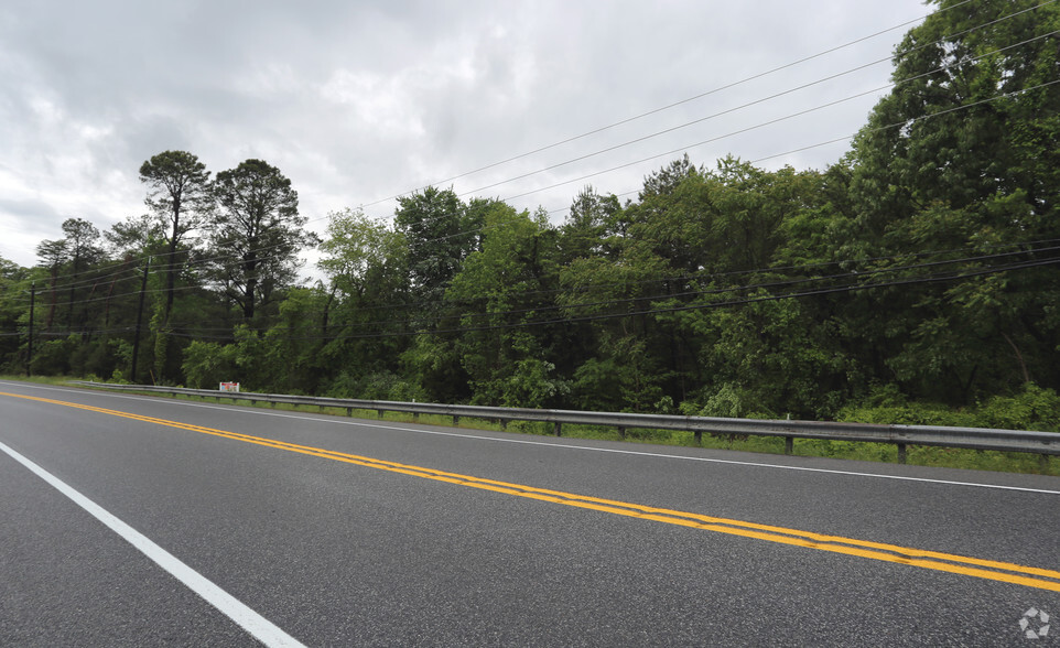 1795 Hallowing Point Rd, Prince Frederick, MD for sale - Primary Photo - Image 1 of 7