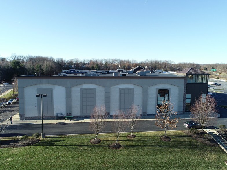138 Valley Vista Dr State College Pa 16803 Freestanding 62 000 Sf Retail Building Offered At 11 600 A 7 75 Cap Rate In State College Pa