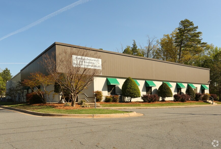 601 Carnahan Dr, Maumelle, AR 72113