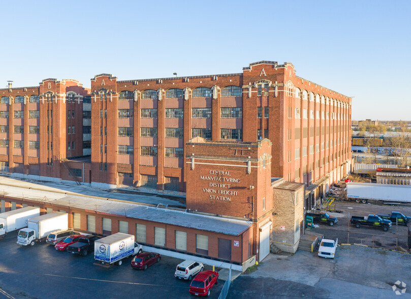 1965 W Pershing Rd, Chicago, IL for sale - Primary Photo - Image 1 of 15