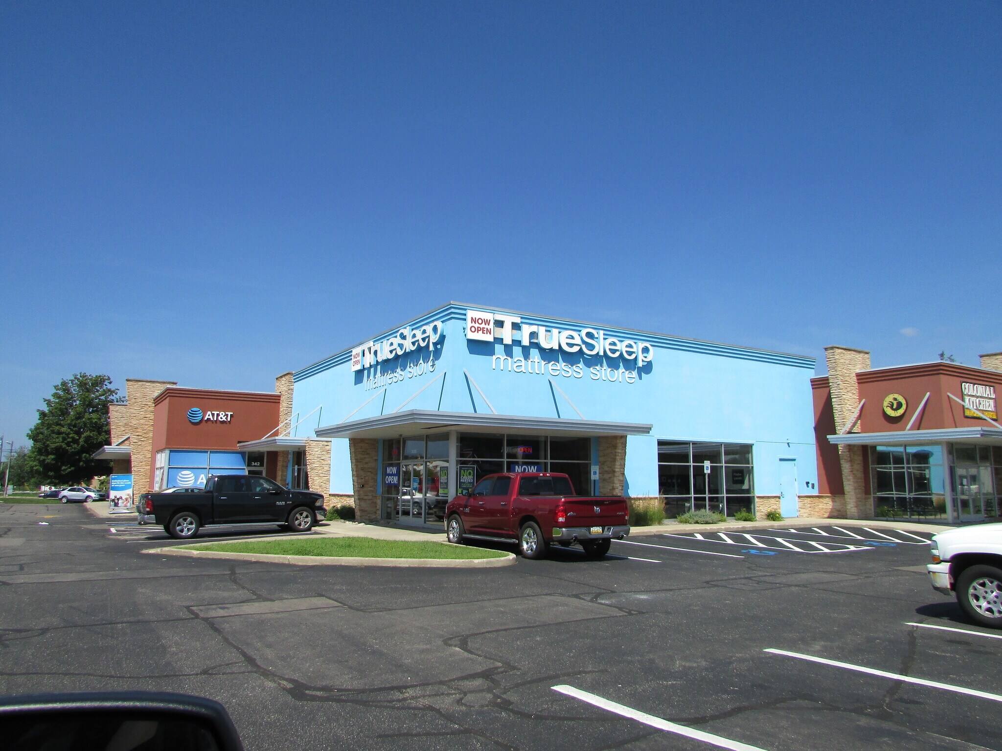 330-342 N Drake Rd, Kalamazoo, MI for sale Building Photo- Image 1 of 1