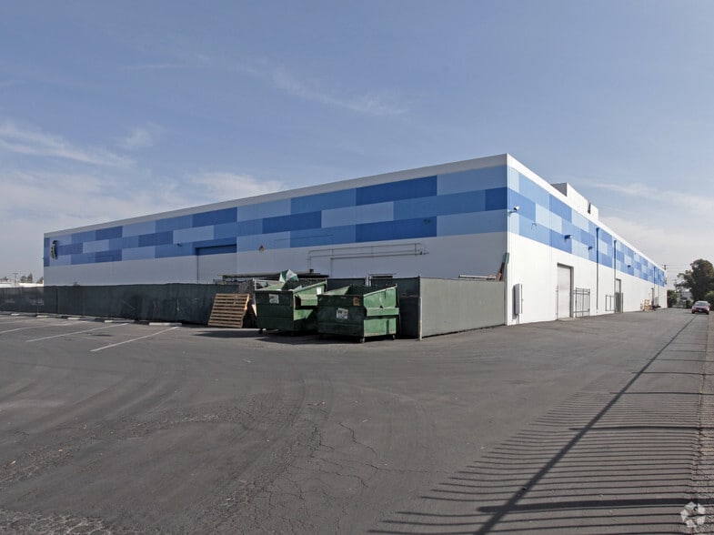 3131 S Standard Ave, Santa Ana, CA for sale - Building Photo - Image 2 of 5