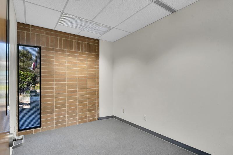 18023 Highway 99, Lynnwood, WA for lease Interior Photo- Image 1 of 14