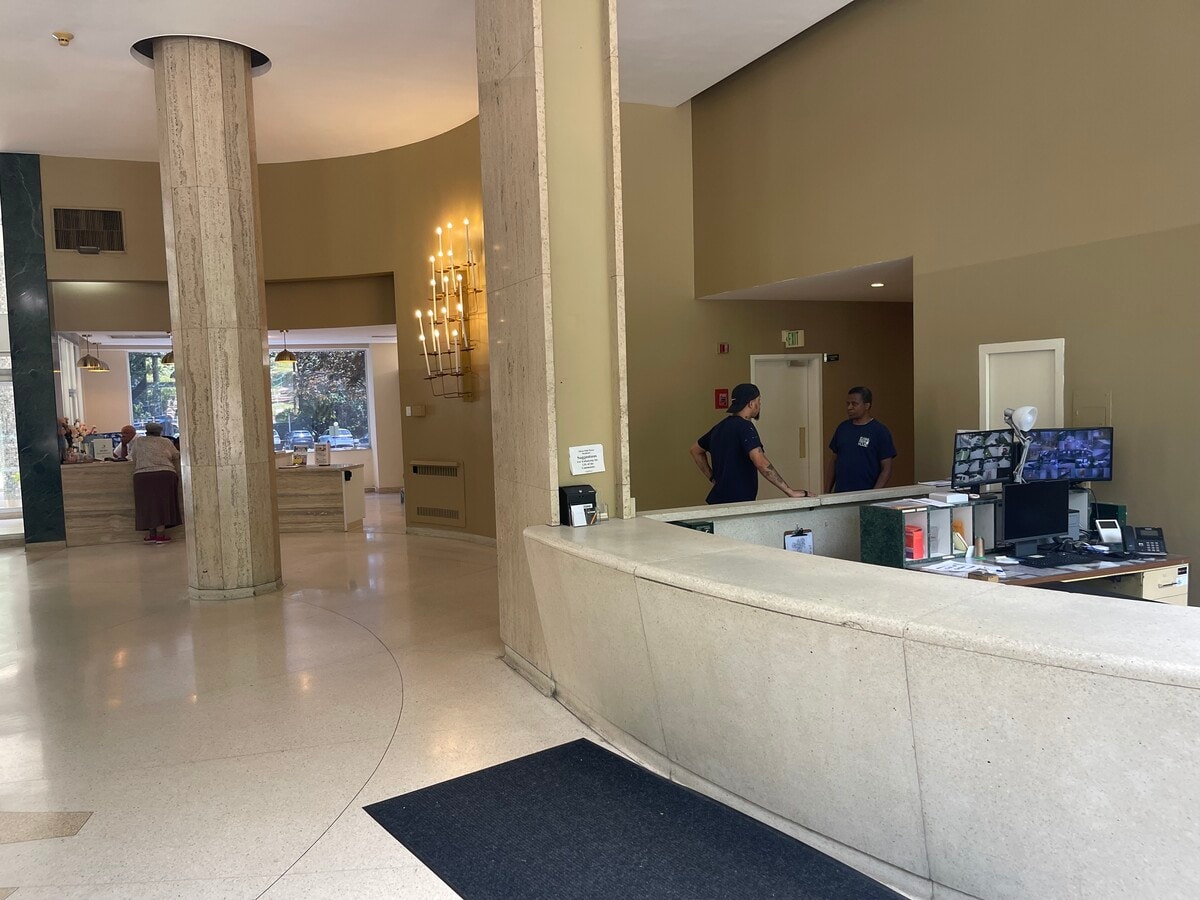 7900 Old York Rd, Elkins Park, PA 19027 - Unit 118 A - - Interior Photo - Image 1 of 8