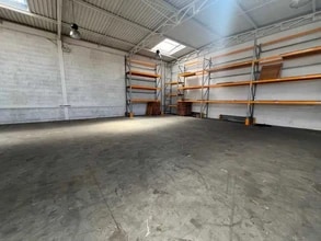 7 Rue Michel Jacquet, Saint-Priest for lease Interior Photo- Image 2 of 4