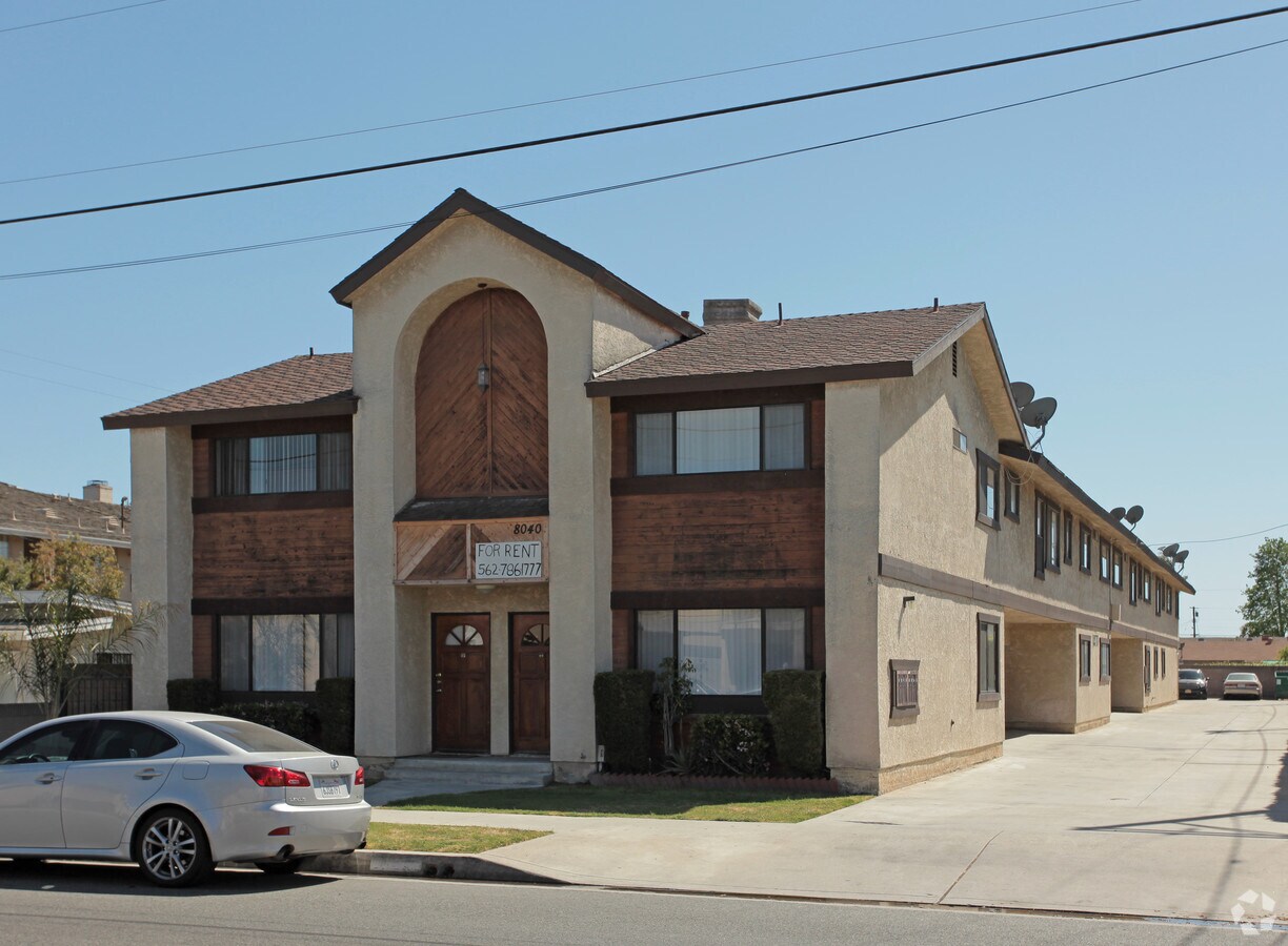 8040 Stewart and Gray Rd, Downey, CA 90241