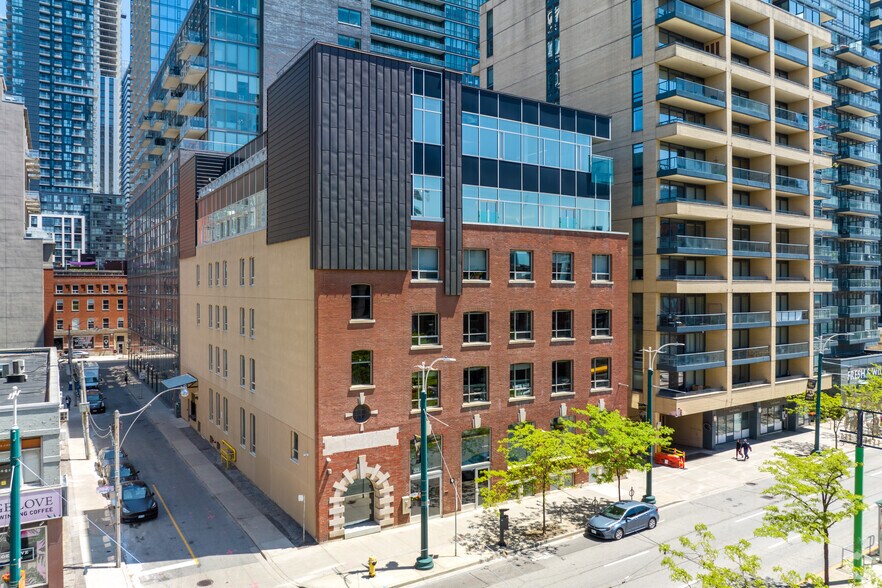 99 Spadina Ave, Toronto, ON for lease - Primary Photo - Image 1 of 4