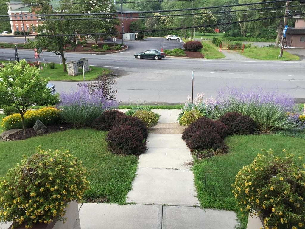 208 N State St, Clarks Summit, PA 18411