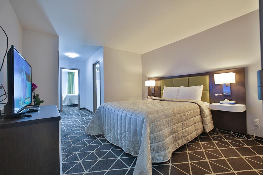 112 King st, Palmerston, ON for sale - Interior Photo - Image 2 of 16