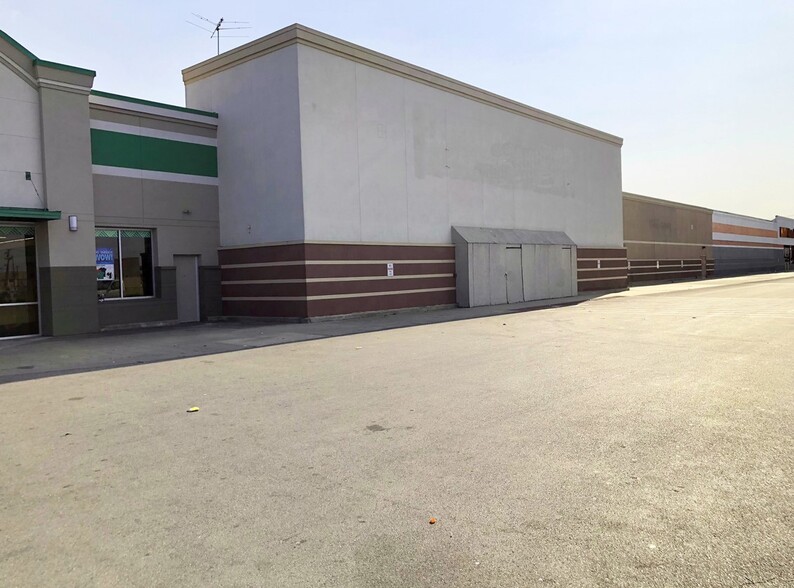 800 SW 44th St, Oklahoma City, OK for lease - Building Photo - Image 1 of 3