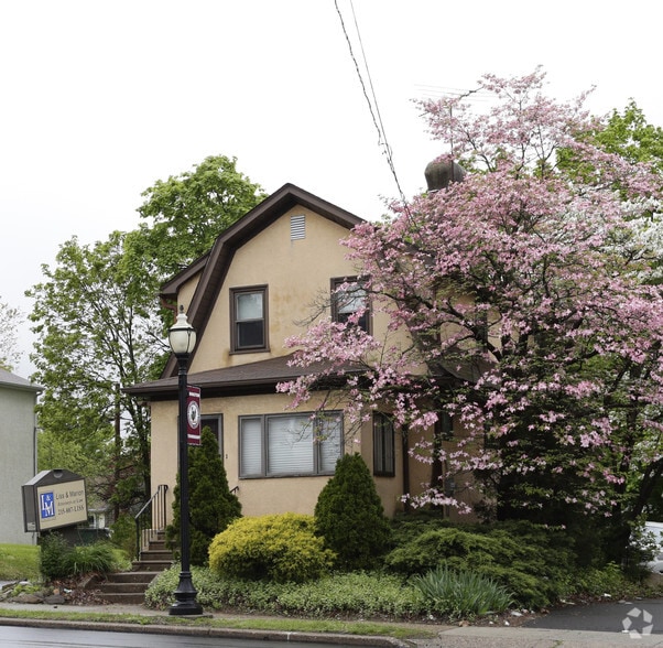 1642 Old York Rd, Abington, PA for sale - Building Photo - Image 2 of 3