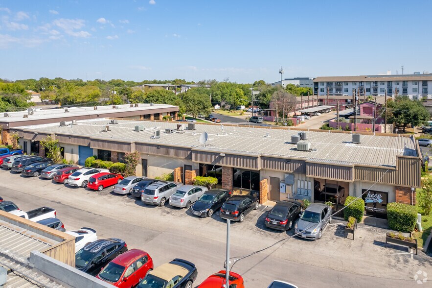 1700 S Lamar Blvd, Austin, TX for lease - Building Photo - Image 3 of 14