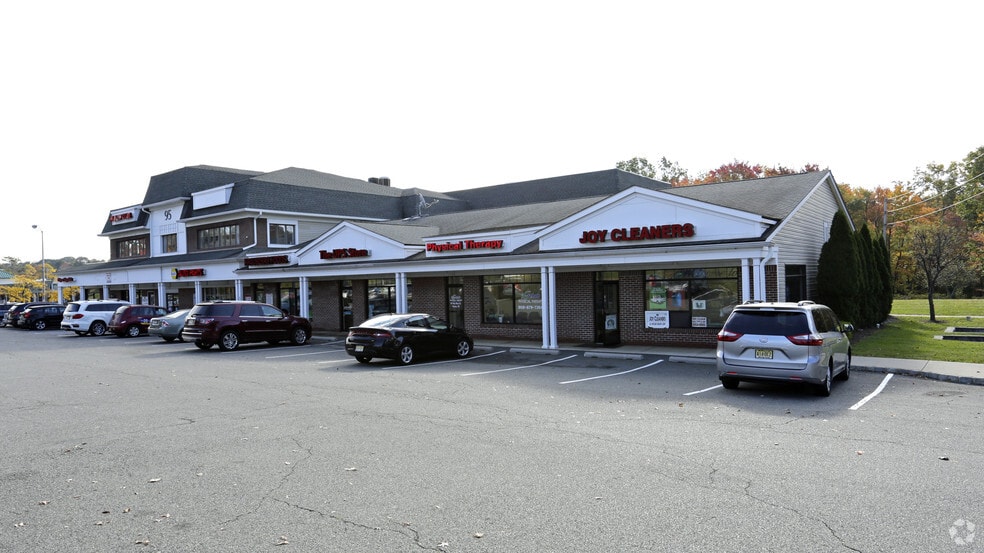 95 W Main St, Chester, NJ for lease - Building Photo - Image 2 of 13