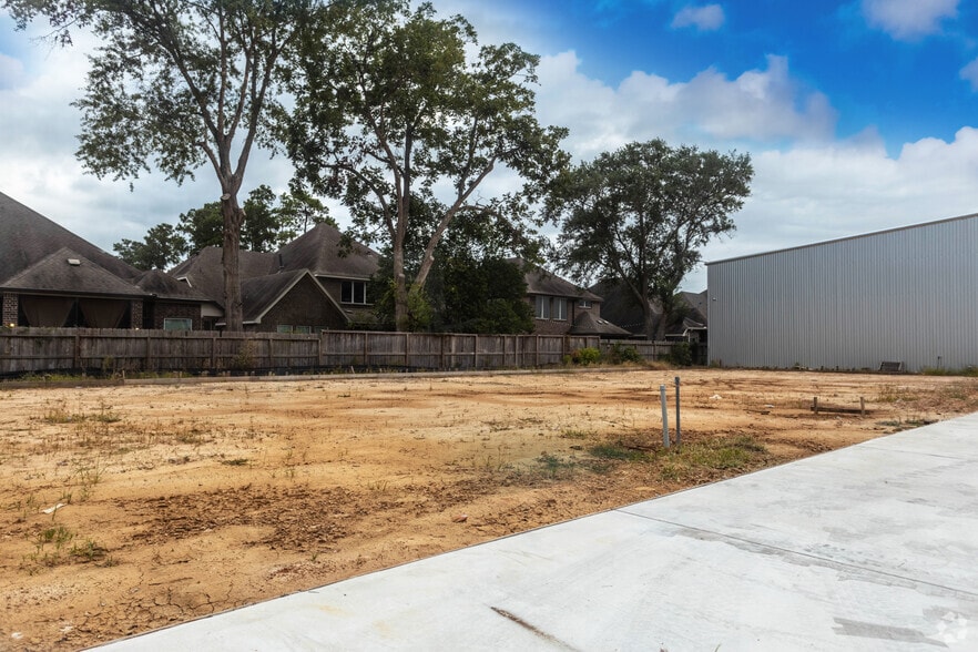 22131 Rothwood Rd, Spring, TX for sale - Primary Photo - Image 1 of 4