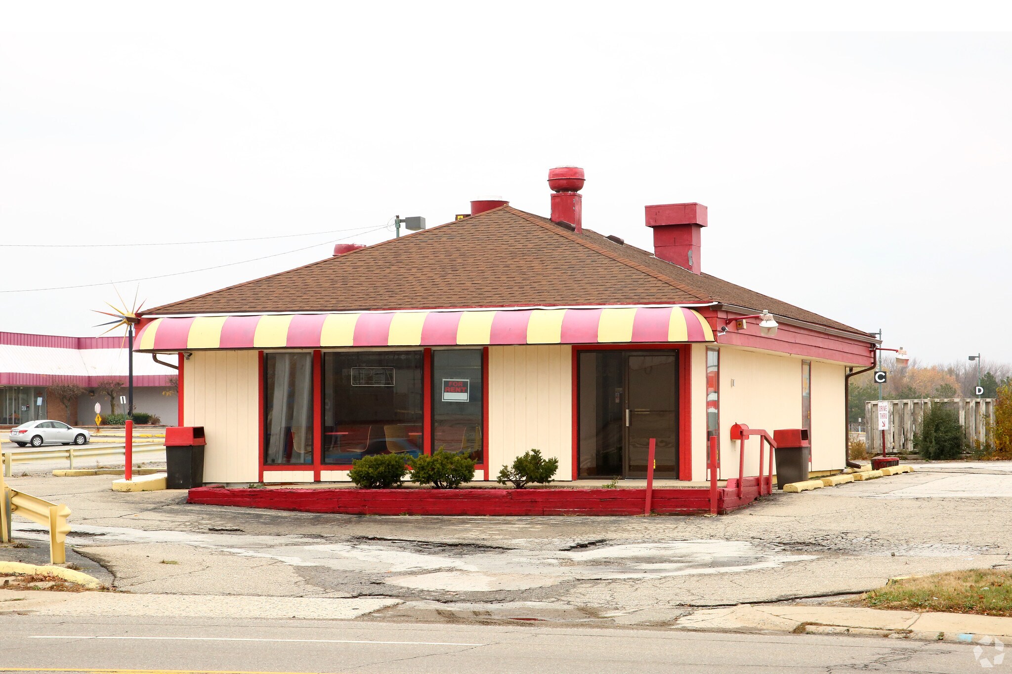 1301 E Atherton Rd, Flint, MI for sale Primary Photo- Image 1 of 1