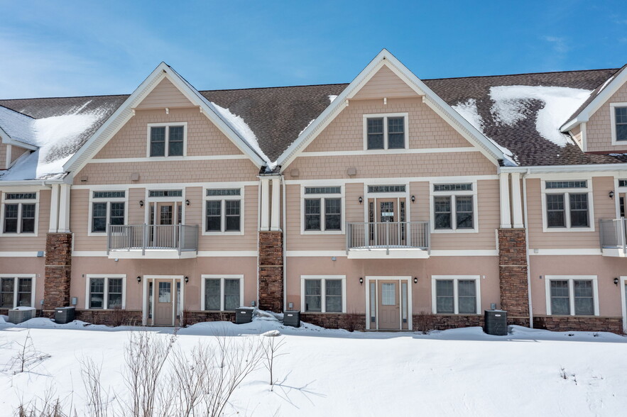 1509 Southcross Dr W, Burnsville, MN for sale - Building Photo - Image 2 of 9