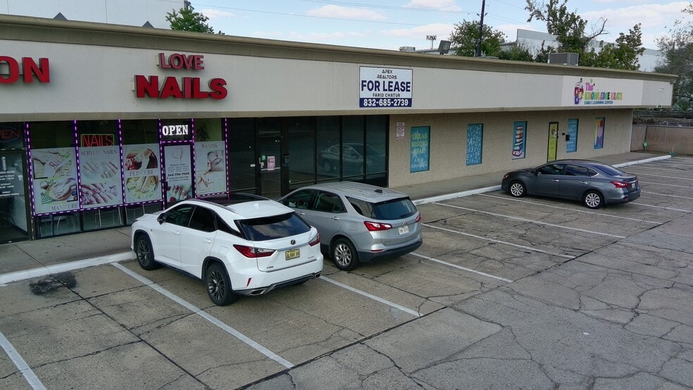 7410-7422 Fairbanks N Houston Rd, Houston, TX for lease - Building Photo - Image 2 of 5