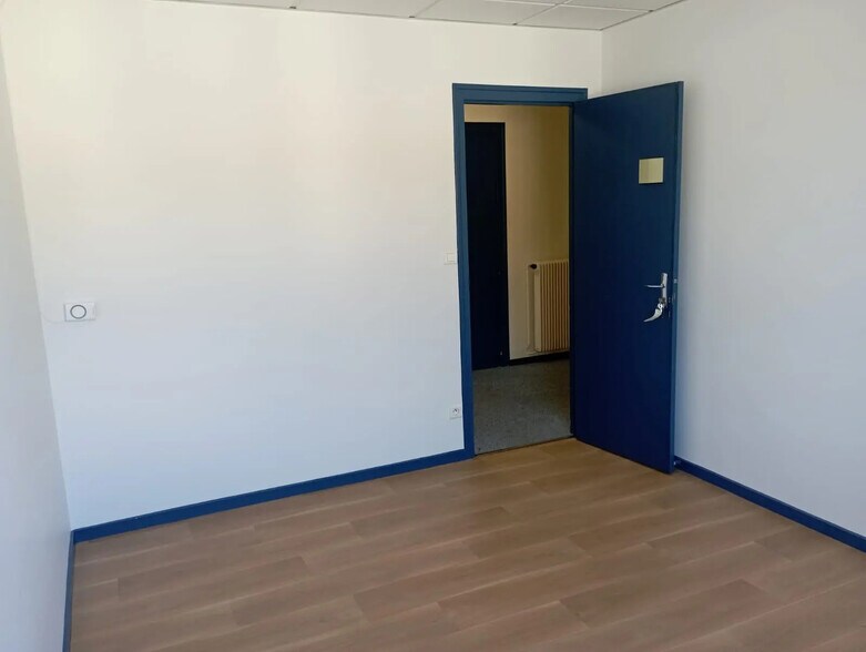 162 Cours Maréchal Gallieni, Talence for lease - Interior Photo - Image 2 of 4