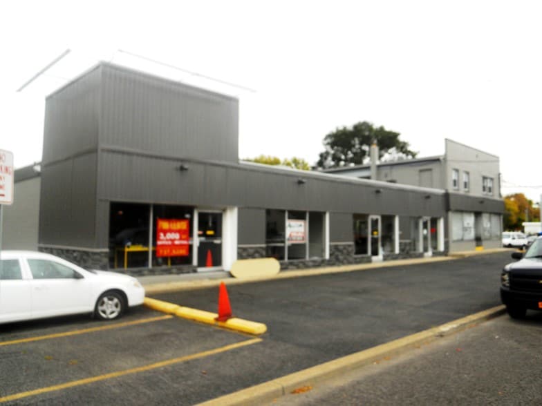 2106 College Ave, Elmira, NY for sale - Building Photo - Image 1 of 1