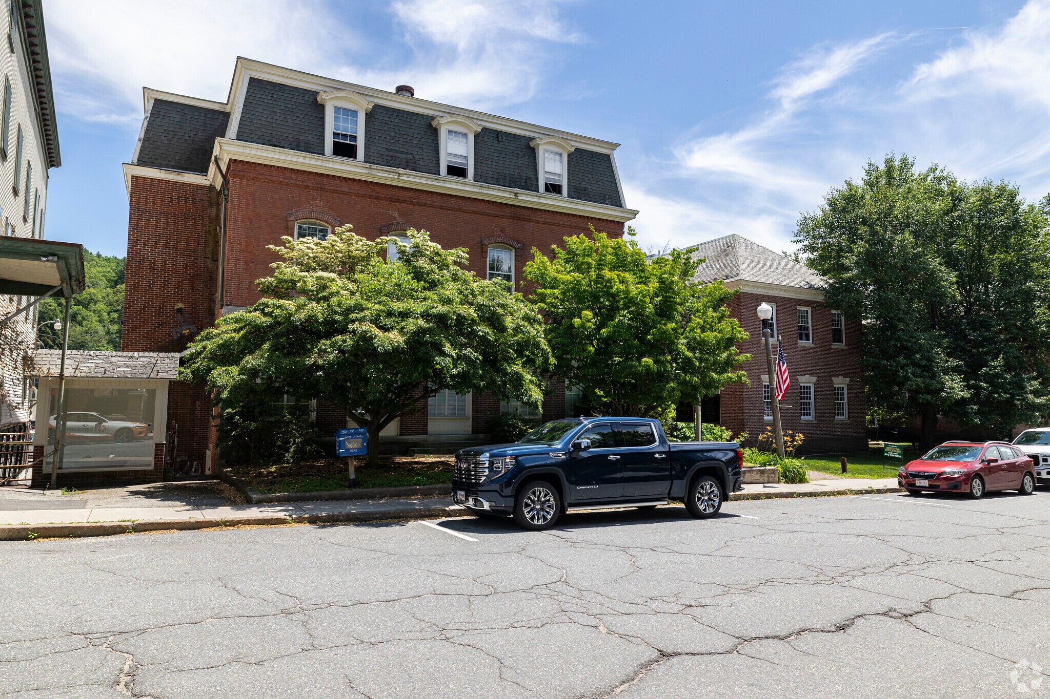 20 Grove St, Peterborough, NH for sale Primary Photo- Image 1 of 1