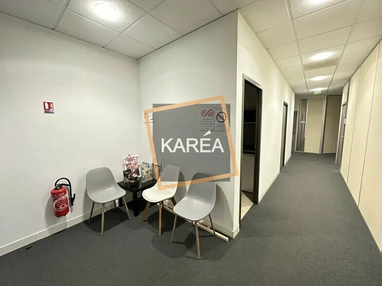 Office in Serris for lease - Interior Photo - Image 3 of 5