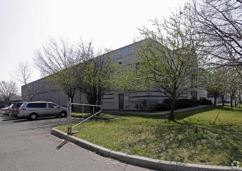 4800 West Side Ave, North Bergen, NJ for lease - Building Photo - Image 3 of 5