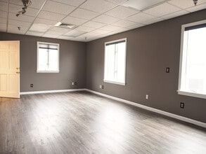 250 State St, North Haven, CT for lease Interior Photo- Image 2 of 9