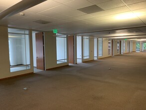 261 S Figueroa St, Los Angeles, CA for lease Interior Photo- Image 1 of 3