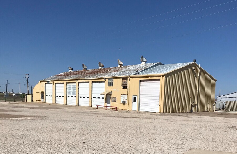 1301 W Webb St, Brownfield, TX for sale - Building Photo - Image 1 of 1