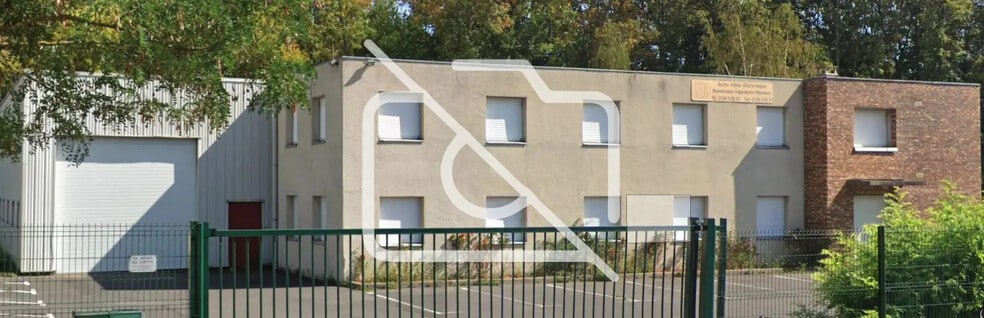 Office in Bondoufle for lease - Building Photo - Image 2 of 2