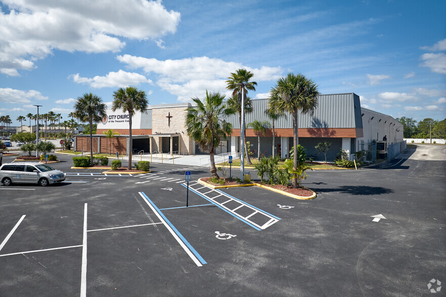 10011 S US Highway 1, Port Saint Lucie, FL for lease - Building Photo - Image 3 of 7