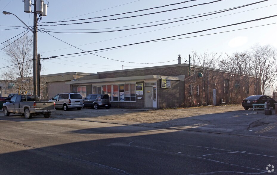 1888 Mattawa Ave, Mississauga, ON for sale - Building Photo - Image 2 of 3