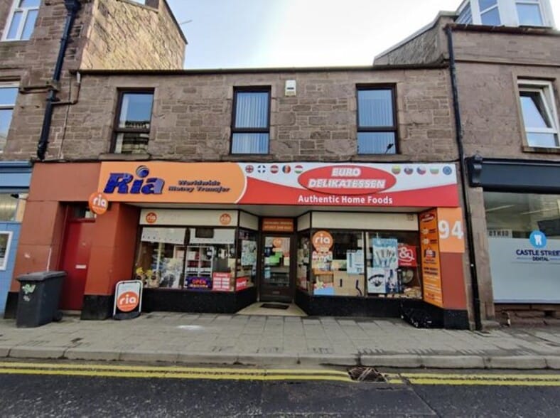 94 Castle St, Forfar for sale - Primary Photo - Image 1 of 1
