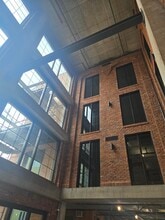 162 rue King, Montréal, QC for lease Lobby- Image 2 of 7