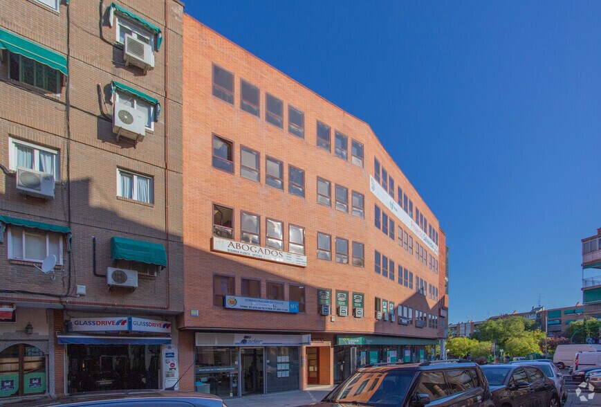 Calle de Begoña, 16, Coslada, Madrid for lease - Primary Photo - Image 1 of 2
